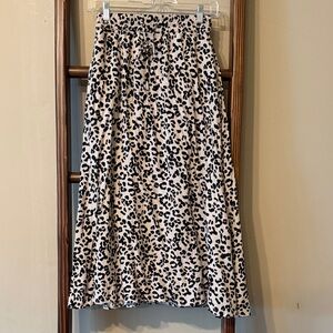H&M Leopard Print Mindi Skirt